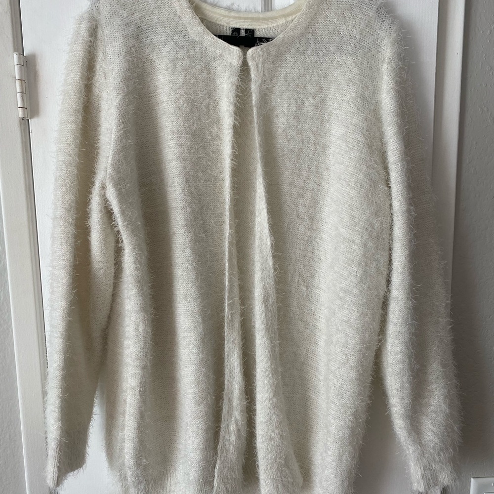 NWT Allie & Rob Ivory Cardigan XL